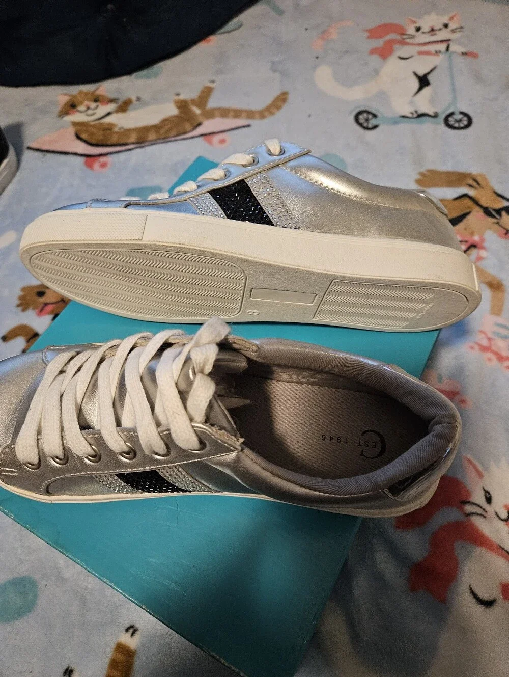 BRAND NEW ** Silver Low-Top Women's Fashion Sneakers